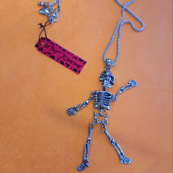 Betsey Johnson Jewelry - BETSEY JOHNSON Moving Parts Skeleton Necklace